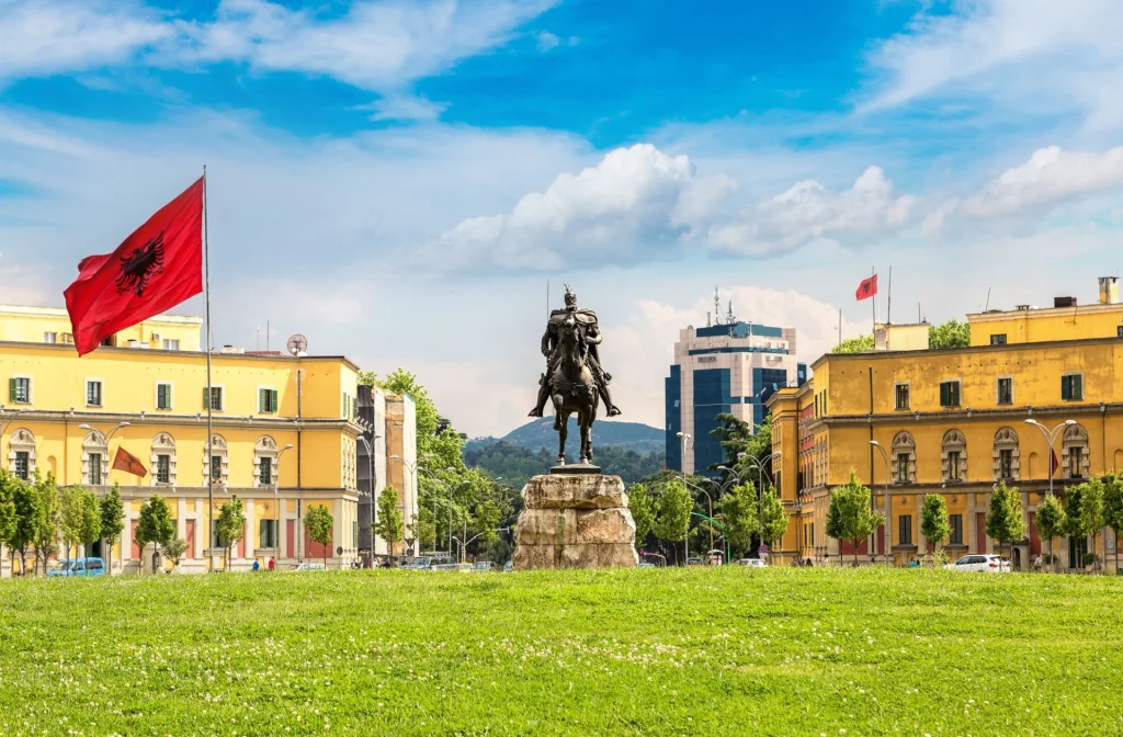 Albanien Reiseziel Tirana