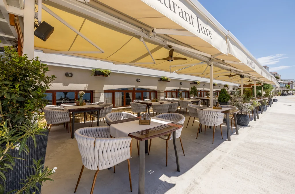 Hotel Aria Podstrana Restaurant Jure