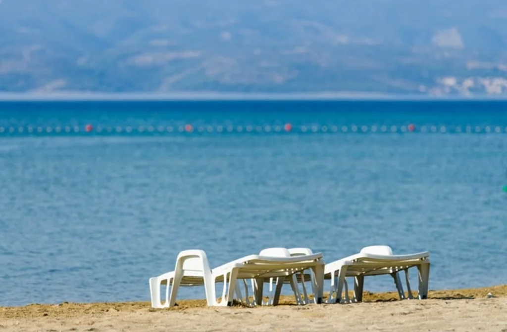 Mobile Homes Camp Galeb Omis Strand Meer Liegestuhoe