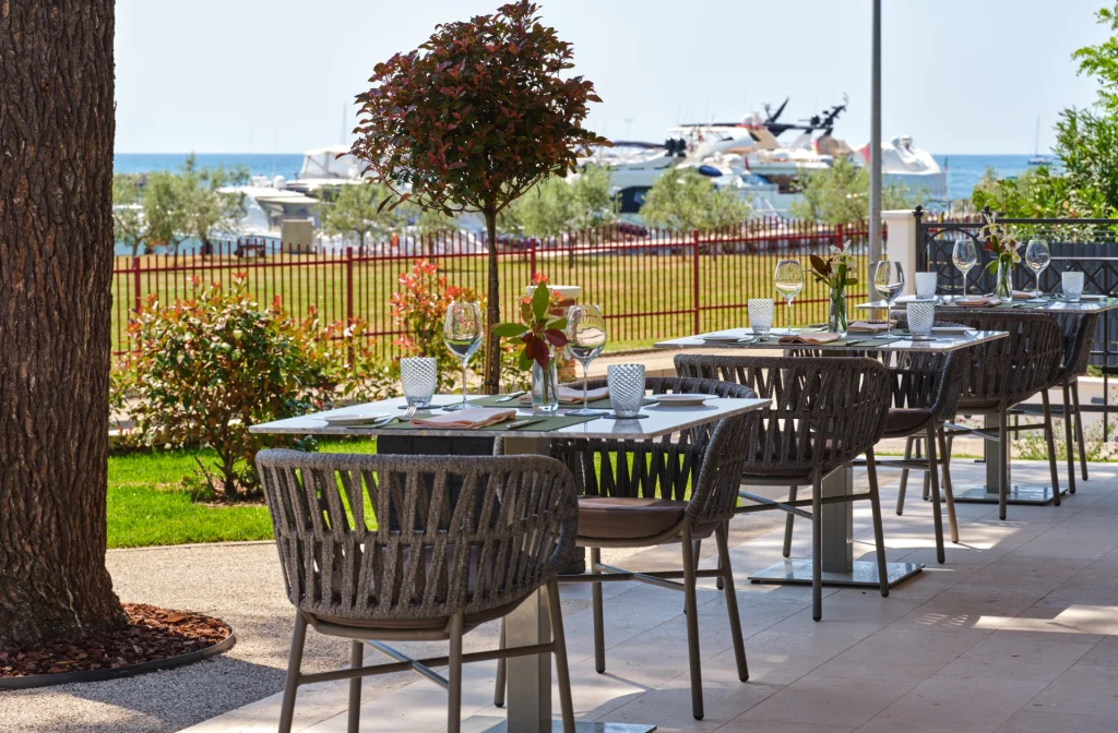 Palazzo Rainis Hotel Und Spa Novigrad Restaurant Terasse